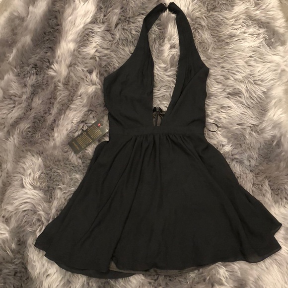 bebe Dresses & Skirts - NWT BEBE Deep-Plunge Dress